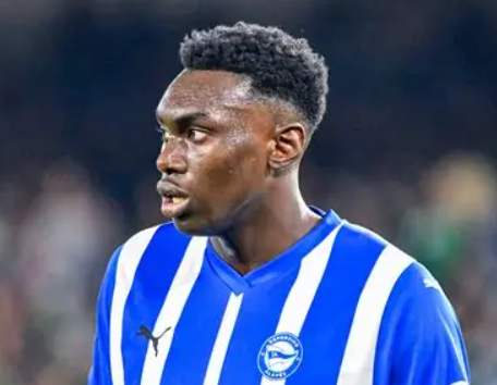 英超雙雄競逐：阿格霍瓦轉(zhuǎn)會風(fēng)云起